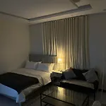 استديو بتصميم هادئ بدخول ذاتي